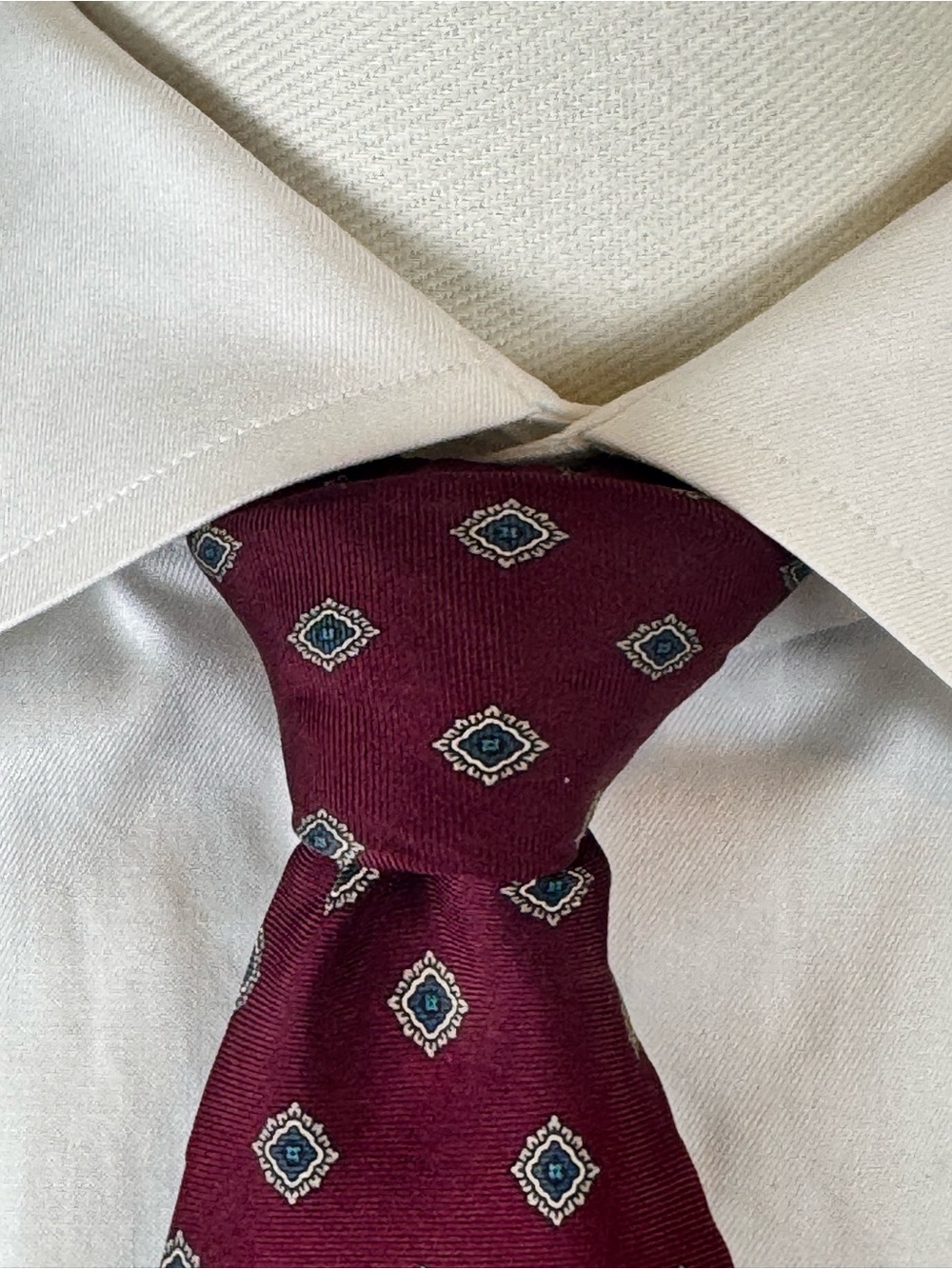 Vintage Christian Dior Men’s Necktie Burgundy Silk Tie Blue & White Medallions